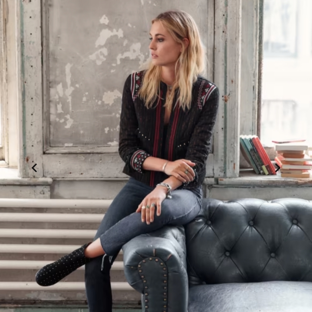 SEZANE LALIE EMBROIDERED JACKET (S/M)